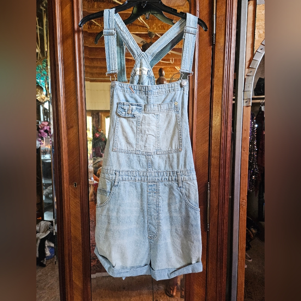 NWT FREE PEOPLE OVERALL SHORTS
